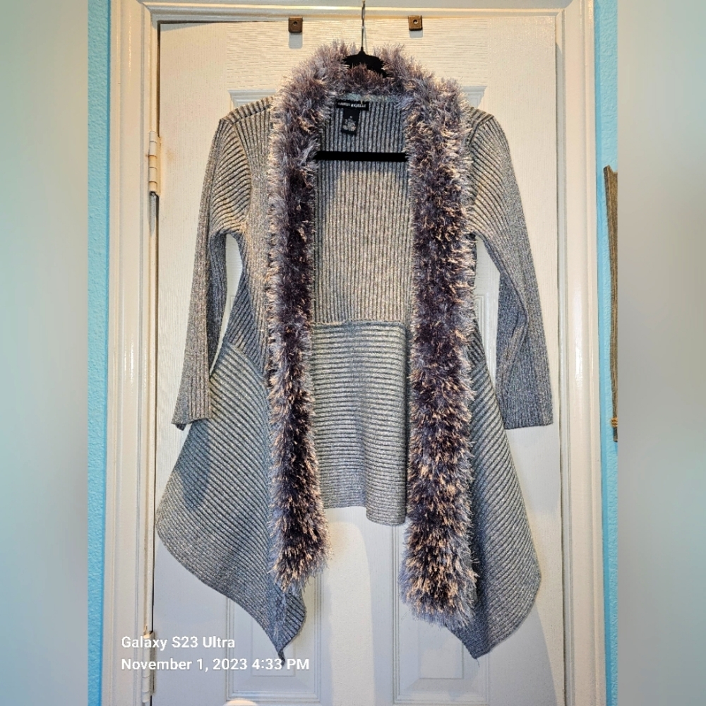 Lauren Michelle womens size Medium sweater, silver grey